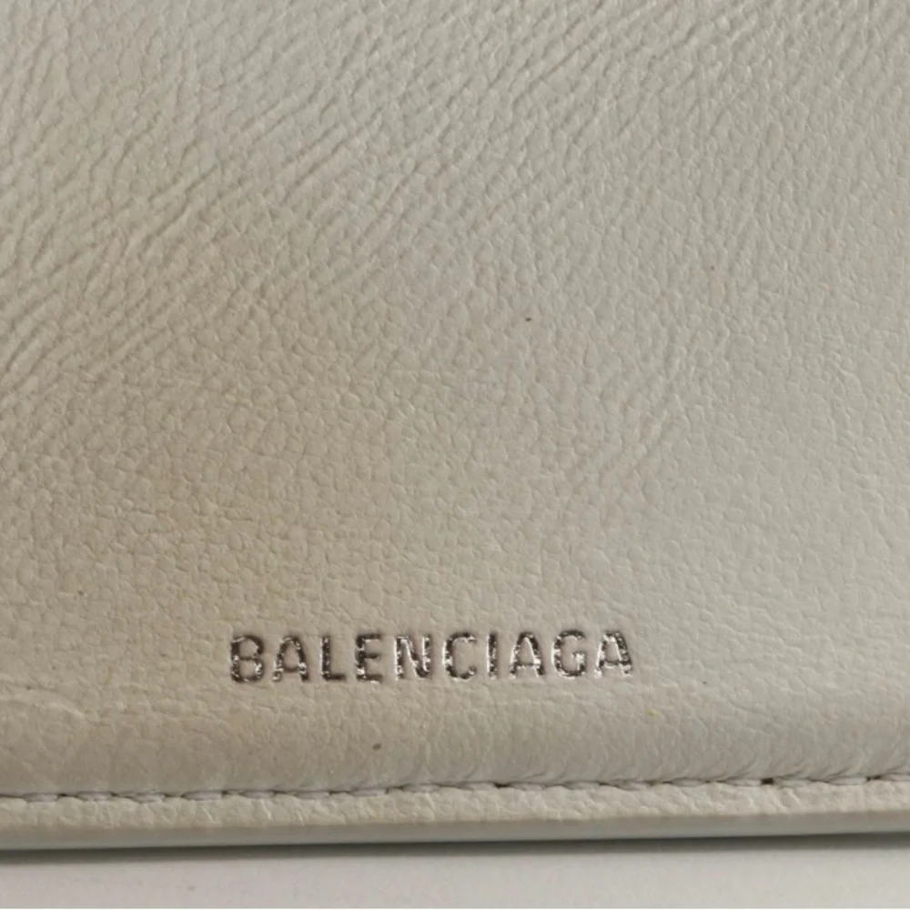Balenciaga Red Heart Women's Bag - Picture 3 of 5